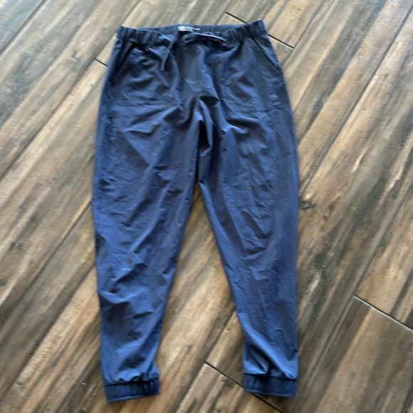 Albion Jetsetters - Picture 1 of 3